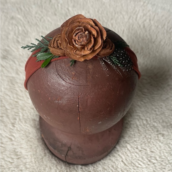 ‘Redwood’ Rust Pine Cone Rose Tie Back Headband - Picture 9 of 9